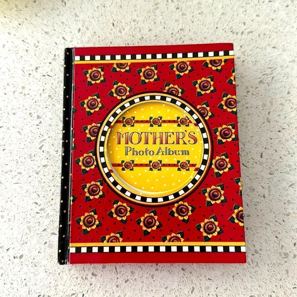 NWOT Mary Engelbreit Mother’s Photo Album Red Black  Floral Mini Hard Cover